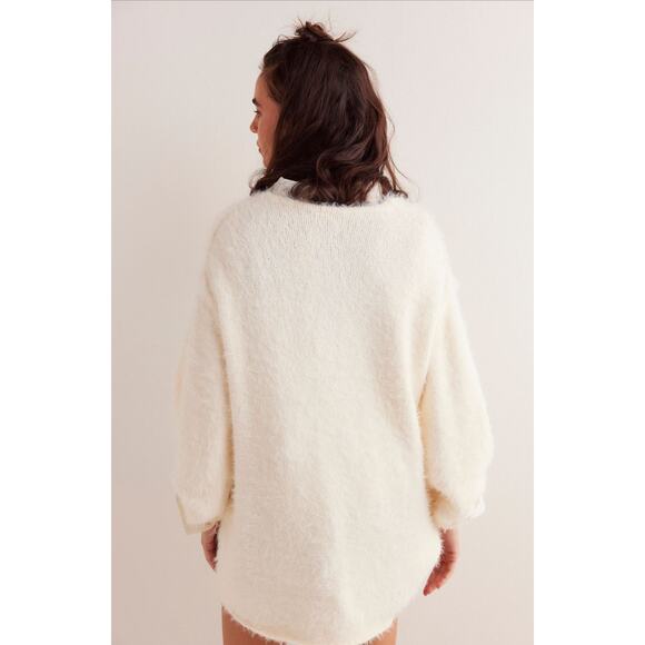Free People NWT Ivory Sparrow Pullover Oversized Ivory Winter Sweater Size M - Picture 2 of 8